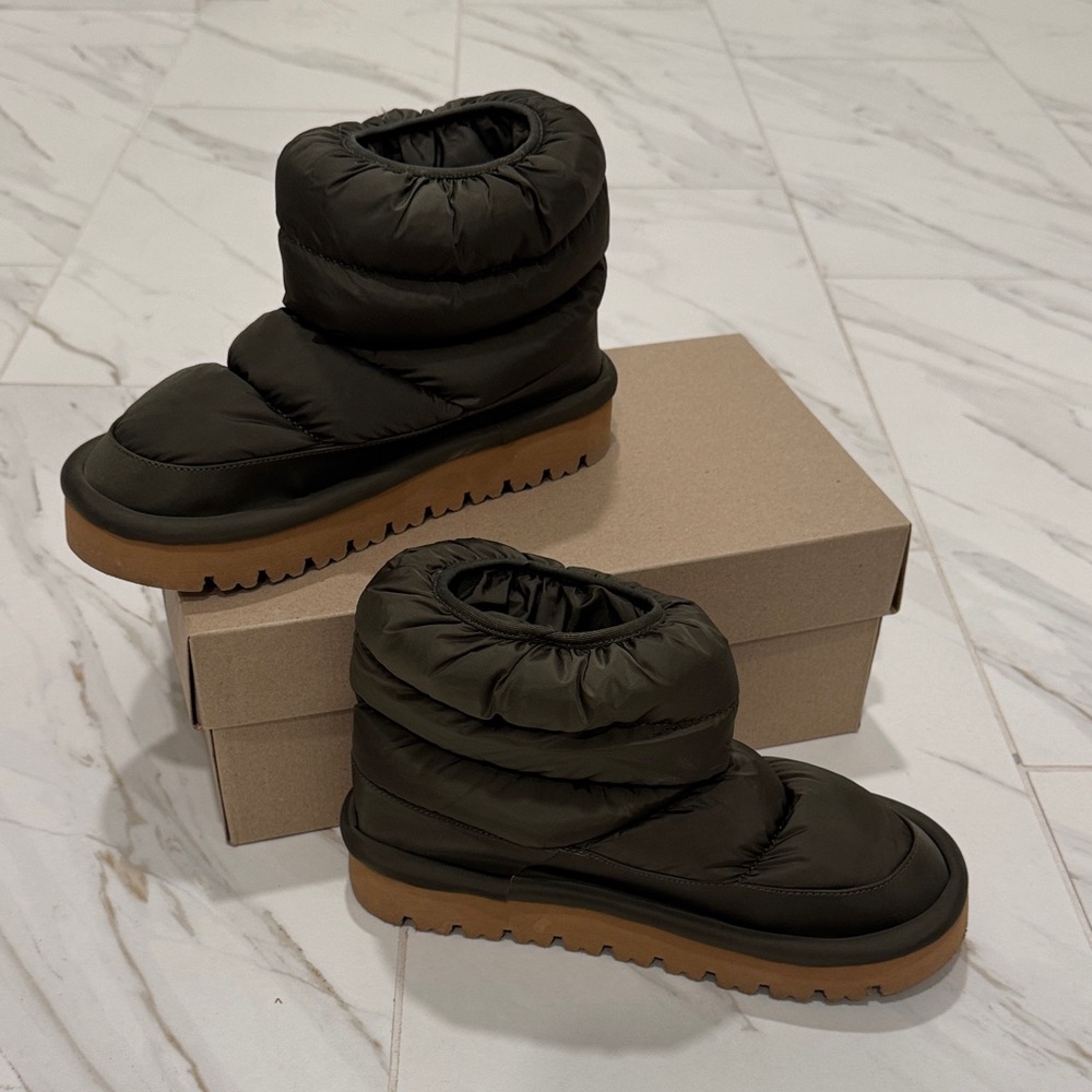 H&M Black Winter & Rain Boots size 6